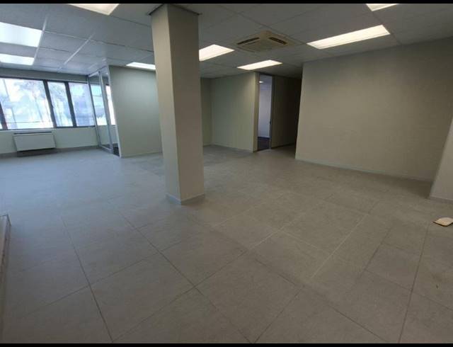 BUSINESS PROPERTY TO RENT IN BLACKHEATH